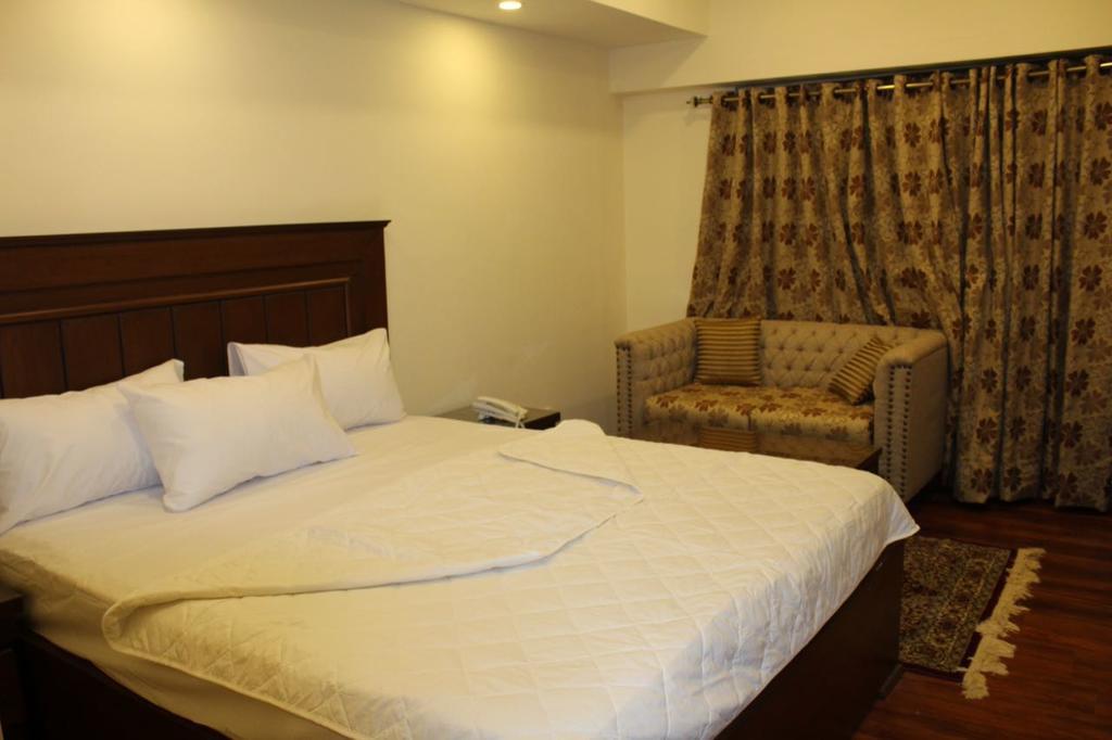 Hotel Diplomat Ισλαμαμπάντ Εξωτερικό φωτογραφία
