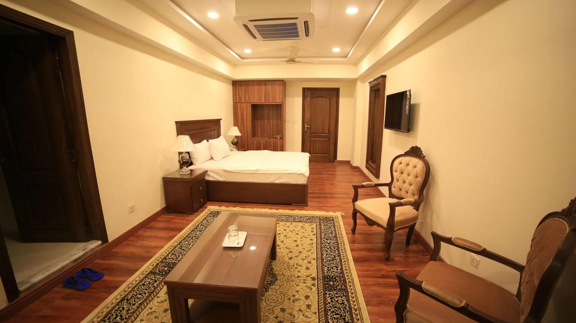 Hotel Diplomat Ισλαμαμπάντ Εξωτερικό φωτογραφία