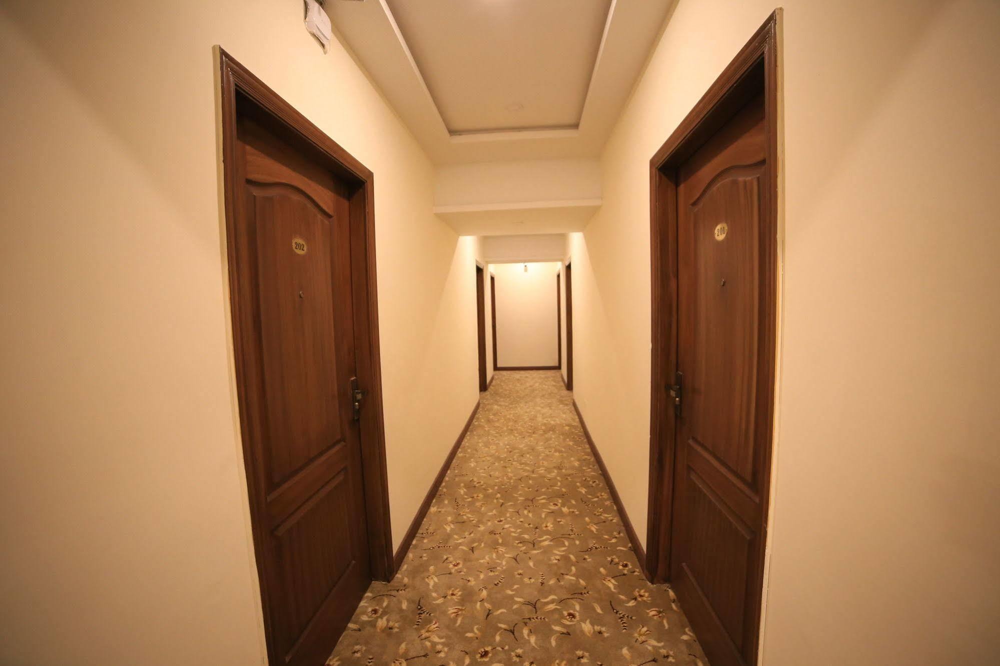 Hotel Diplomat Ισλαμαμπάντ Εξωτερικό φωτογραφία